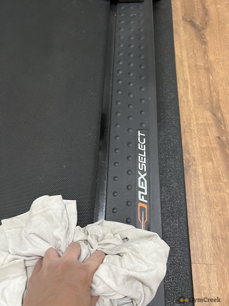 clean nordictrack treadmill