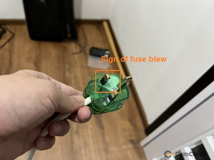 power extension plug fuse blew sign
