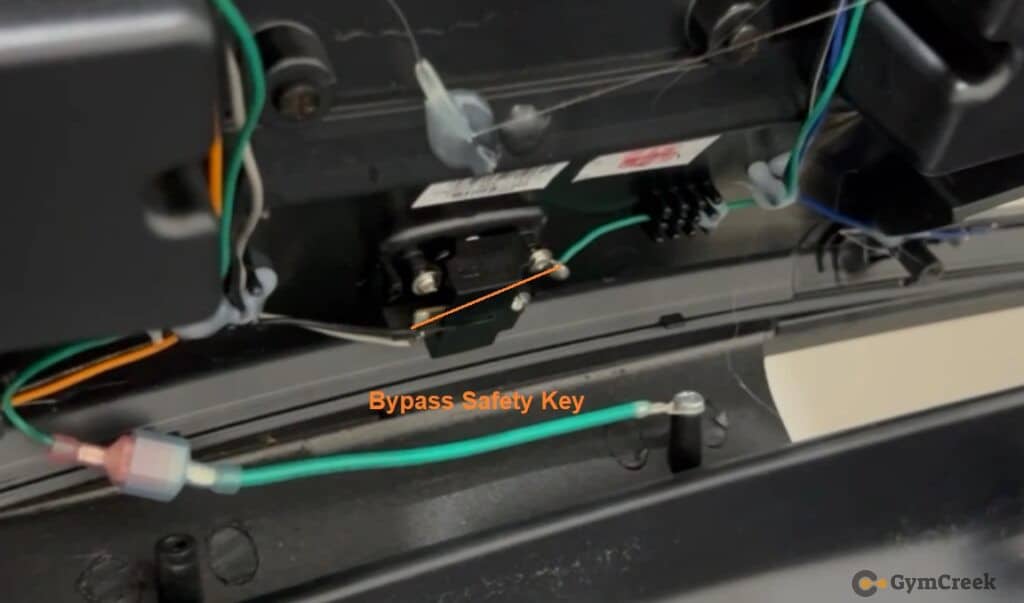 8 Reason Why Treadmill Safety Key Not Working (Insertion &