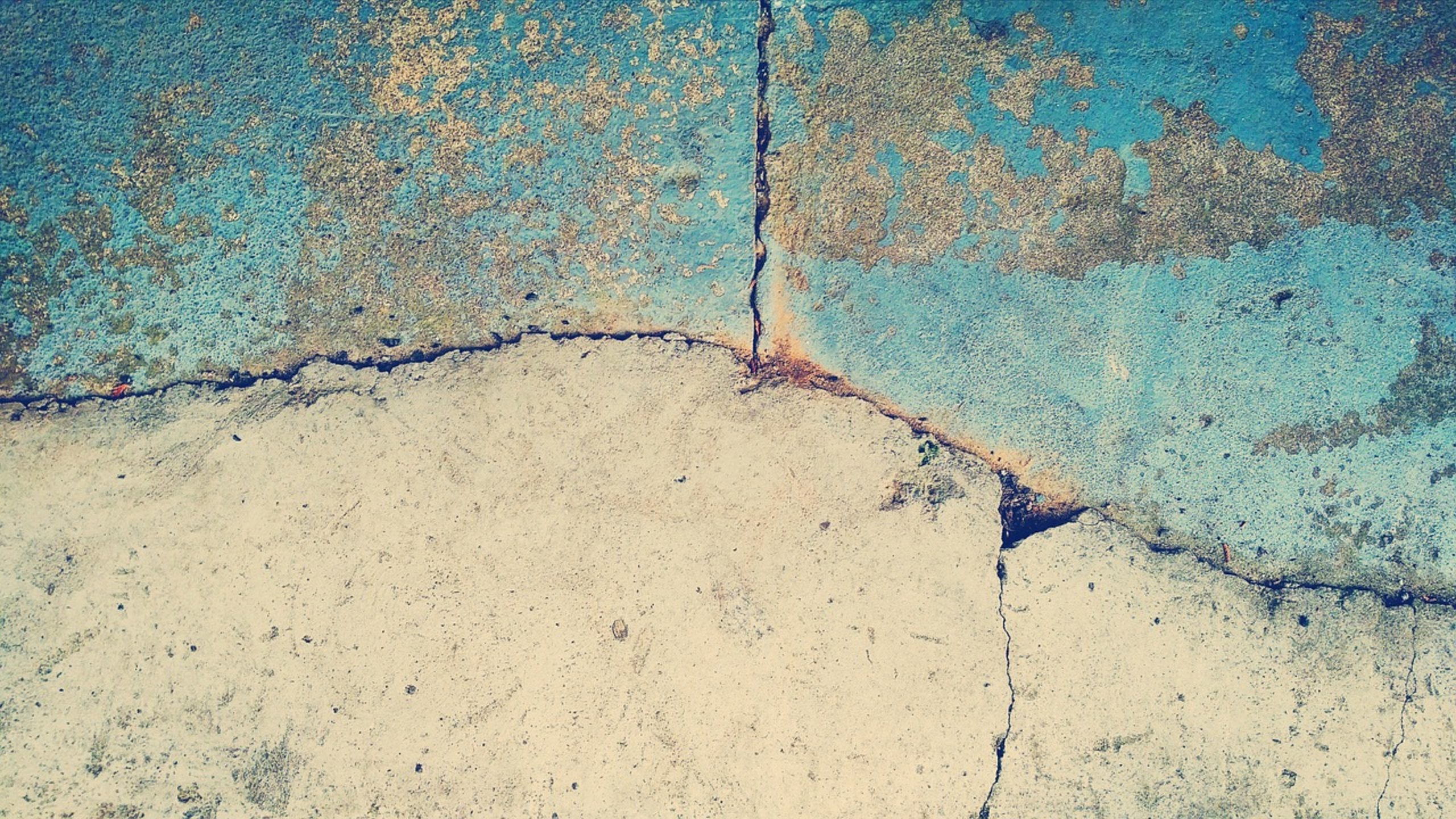 cracked concrete garage floor cracked concrete garage floor