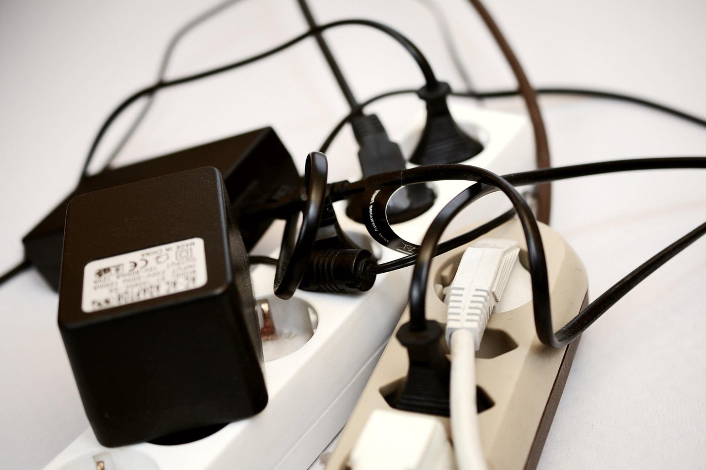 power cable outlet power cable outlet